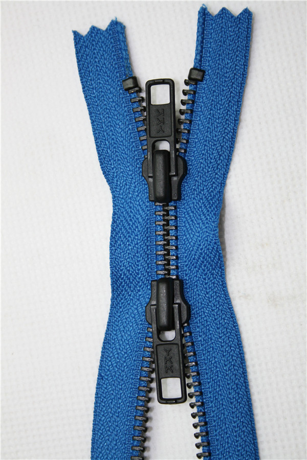 YKK5號金屬黑古銅齒上下拉開尾拉鏈 ，上下DA8自動頭，電鍍X6效果